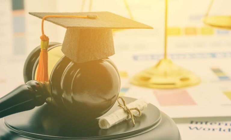 Affordable Law Universities for LLB Programs from Qatar